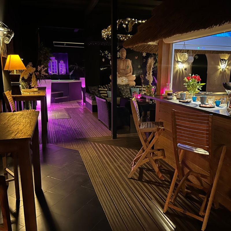 Lounge and spa privatif restaurant de 2 à 20 personnes Sullly sur loire Loiret 45